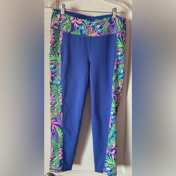 Lilly Pulitzer UPF 50+ Luxletic Weekender Mid-Rise Midi Legging - Picture 2 of 4